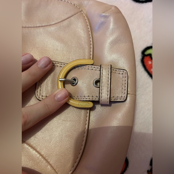 Coach Pale Pink Leather Soho CrossBody Purse!🤍 - Picture 5 of 7